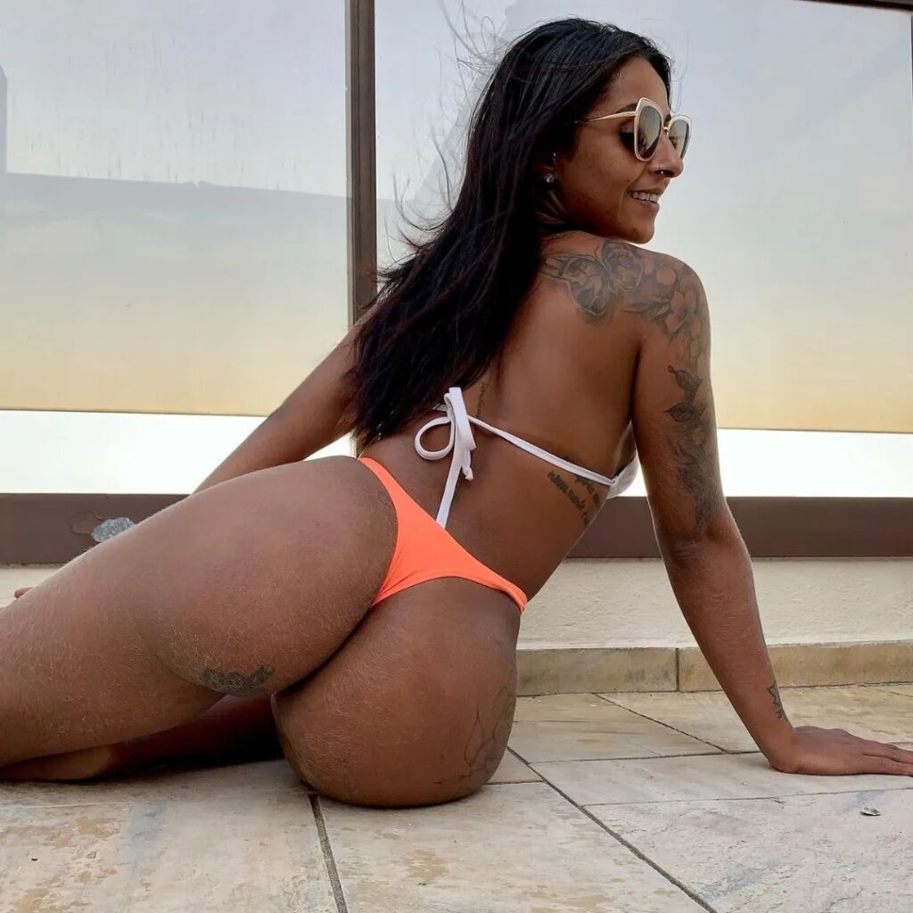 DJ Moana vende foto nua no onlyfans